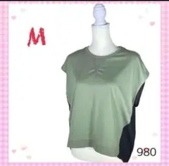 【週末セール】Tシャツ　緑系　2色カラー　Mサイズ　着やすい