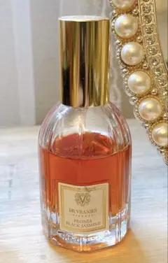 Dr. Vranjes Peonia Black Jasmine