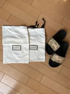 GUCCIシャワーサンダル
