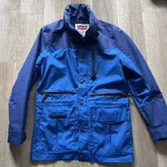 新品未使用　Levi's 青 マウンテンパーカー