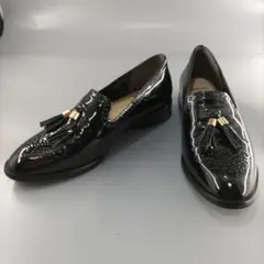 Odette e Odile エナメルブラックローファー タッセル付　25cm