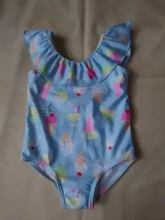 女の子　水着　水色