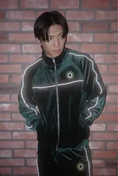 週末値下げ！伊藤裕樹 JTPTオリジナルベロアセットアップ 上のみ販売