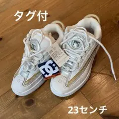 タグ付未使用　DC shoes 23センチ