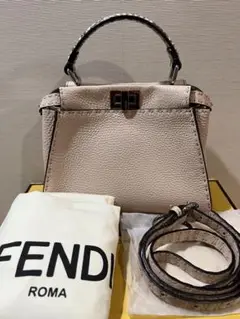 FENDI ミニピーカブー セレリア