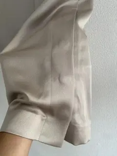 UNITED ARROWS ベージュゴールド サテン タイトスカート