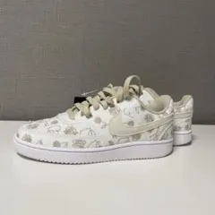 NIKE COURT VISION LO VDAY 花柄スニーカー