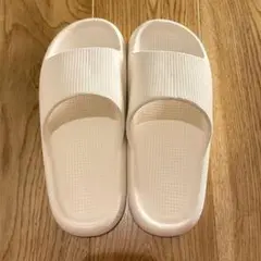 ホワイト ストライプ模様 スリッパ
