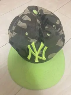 New Era NYロゴ迷彩スナップバックキャップ