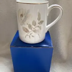 【未使用美品】ロイヤルドルトン★ヨークシャーローズ★テーブルセット 未使用美品】ロイヤルドルトン☆ヨークシャーローズ☆テーブル