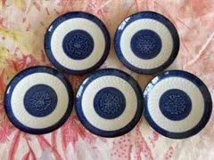 有田焼　萬泉窯　堀のある青と白の花柄陶器平小皿5枚セット