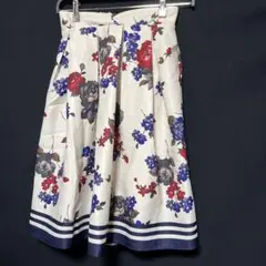 40 tocco フラワープリント フレアスカート