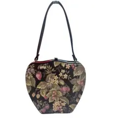 【美品✨】　ゴブラン織り　いちご型　がま口　サテン　ハンドバッグ