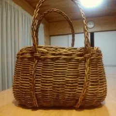 アケビの籠バッグ