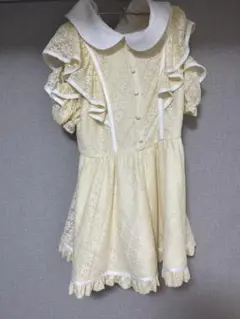 淡い黄色のレースドレス セットアップ