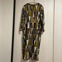 Item thumbnail for item 5761bdc1-df63-4699-897d-69c42049ccbc