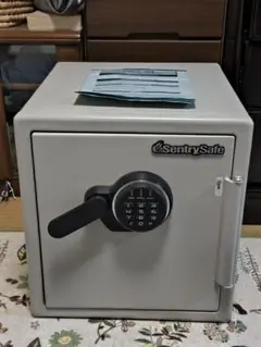 SentrySafe テンキー式耐火金庫 JF123ET