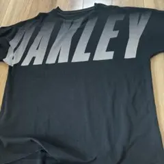 Oakley ブラック Tシャツ