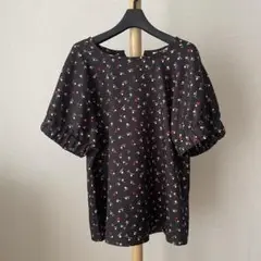 極美品 ASTRAET ユナイテッドアローズ 柄 ブラウス ブラック系