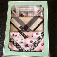 新品 BURBERRY ハンカチセット 花柄 チェック