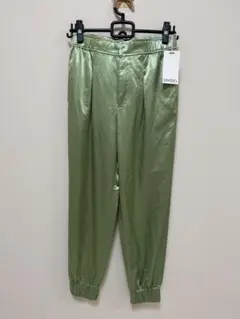SNIDELサテンイージーパンツ ジョガーパンツ グリーン