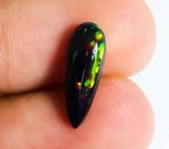 #B29 ブラックオパール 14×5mm 1ct