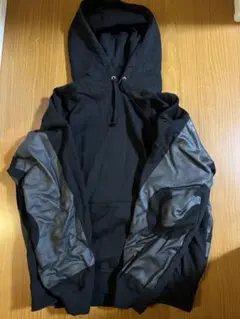 シュプリーム ビッグロゴフーディー