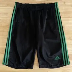 adidas アディダス　ジャージ　ハーフパンツ　ブラック×グリーン　XO