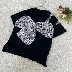 〝Sureve+〟大きめ3Lサイズ　黒　半袖Tシャツ　　大きなリボン付き