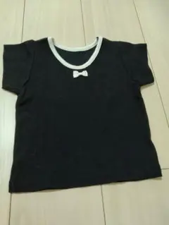 黒いリボン付きコットンTシャツ サイズ90