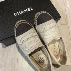 削除します！offenオッフェンスカラップパンプスWhite&brown - メルカリ