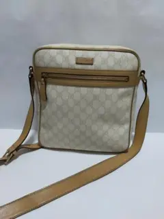GUCCI グッチ GGスプリーム ショルダーバッグ 斜めがけ ホワイト