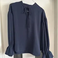 リボンブラウス