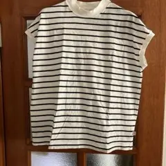 グローバルワーク　　白黒ボーダー　ノースリーブTシャツ