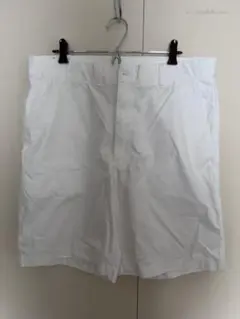UNIQLO ホワイト チノショーツ　リラックスフィット　Ｌ
