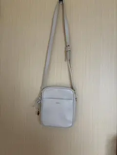 ライトグレー サコッシュ　MURUA