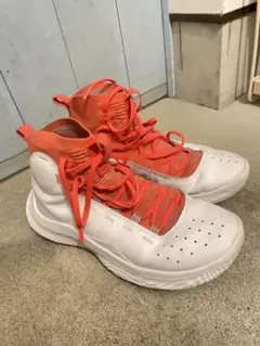 ♡未使用級♡ アンダーアーマー　カリー4 フロトロ　バッシュ　ホワイト　レッド Under Armour CURRY 4 FLOTRO White 28cm - メルカリ