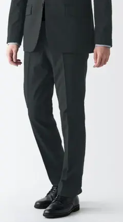 無印良品　イージーケアストレッチノータックパンツ
