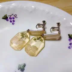 Item thumbnail for item 19fd447c-24fe-4c38-9c04-586f7c6a3510