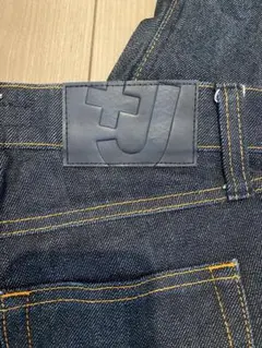 UNIQLO ストレートデニム 22 (56cm) ダークブルー美脚