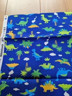 恐竜柄①　青×緑　生地　はぎれ　新生活♪新学期♪入園、入学♪