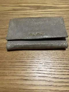 ミュウミュウ 折り財布