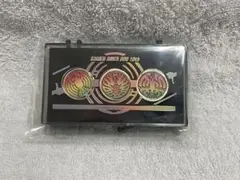 タジャドルコンボエタニティ　メタルピンバッジセット