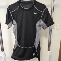 Nike Pro Combat コンプレッショントップス