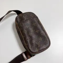 ルイヴィトン モノグラム ポシェットガンジュ