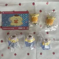 サンリオ　ポムポムプリン　お手玉めじるしアクセサリー　南極フィギュア　カードダス