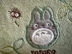 ♡さま　専用　トトロ 刺繍 ループ付タオル グリーン