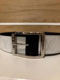 Item thumbnail for item dc0caf0e-ed6c-4bd7-aa39-91dacb0ea748