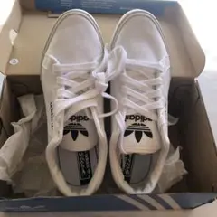 新品☆adidas アディダス SLEEK LO W 白 スニーカー
