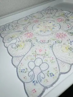 【訳あり】スワトウSWATOW カラー　ハンカチ✨手刺繍　花柄　❷